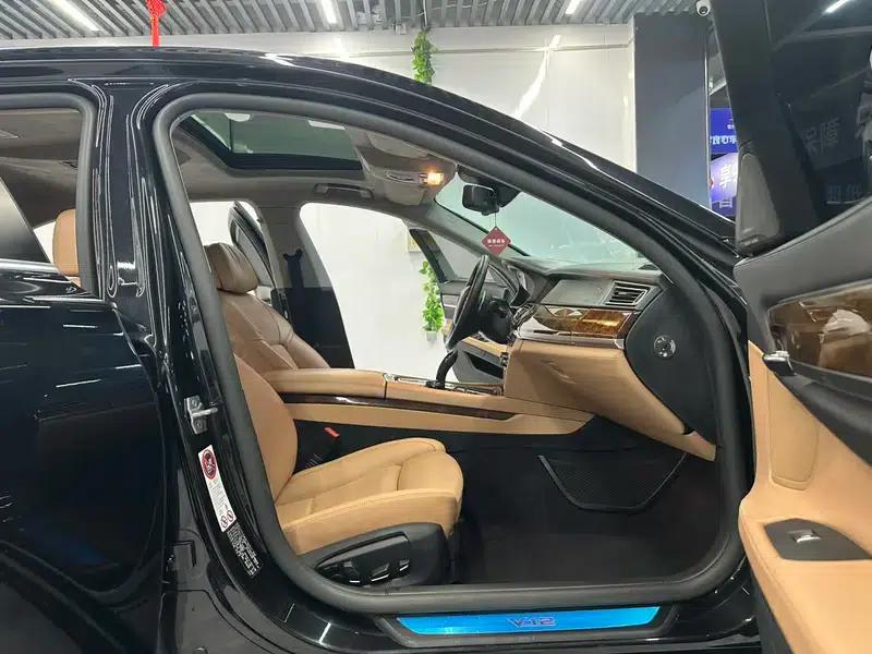 2013 BMW 7 Series 760Li — миниатюра 8