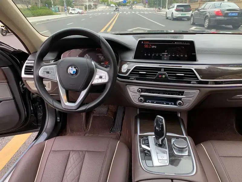 2021 BMW 7 Series 730Li Luxury Package — миниатюра 19