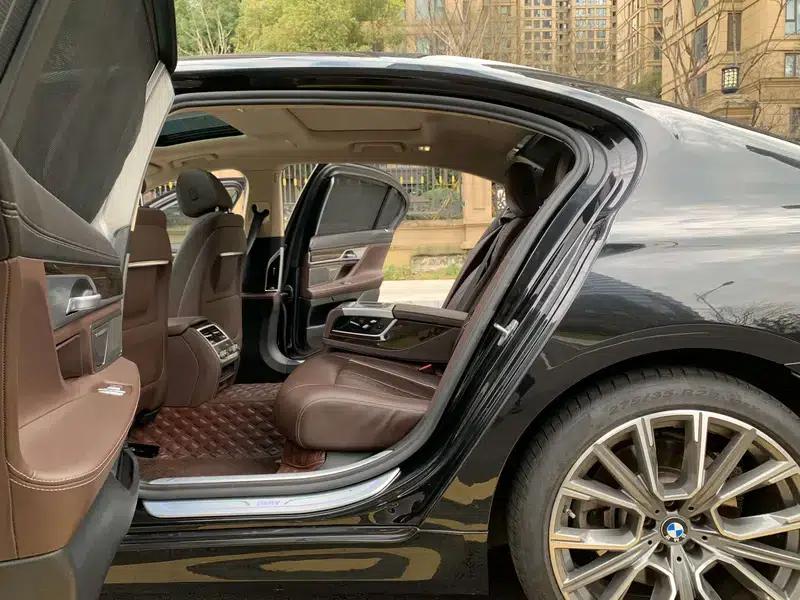 2021 BMW 7 Series 730Li Luxury Package — миниатюра 21
