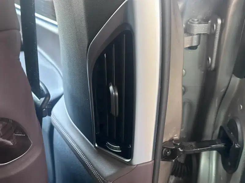2019 BMW 7 Series 730Li Luxury Package — миниатюра 17