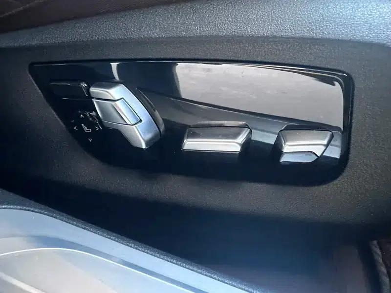 2019 BMW 7 Series 730Li Luxury Package — миниатюра 20