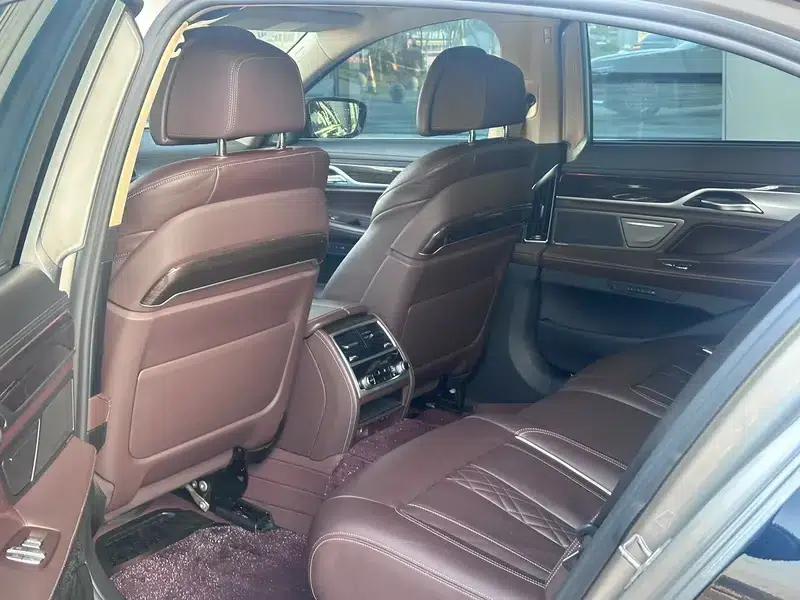 2019 BMW 7 Series 730Li Luxury Package — миниатюра 25