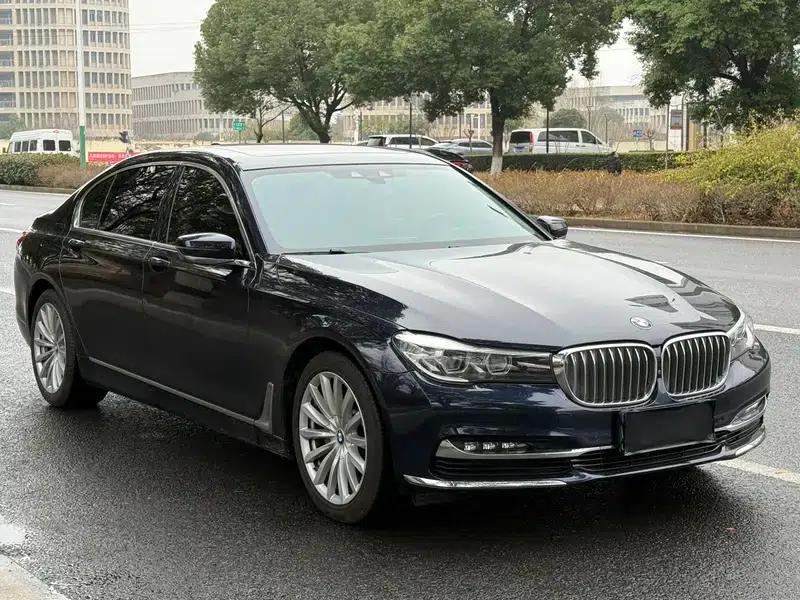 2018 BMW 7 Series 730Li Leading Excellence Package — миниатюра 3