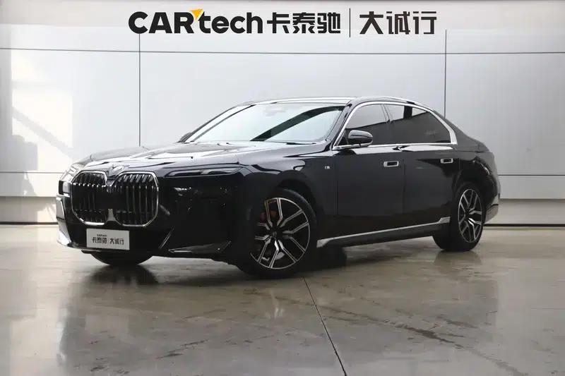 2023 BMW 7 Series 735Li M Sport Package — миниатюра 1