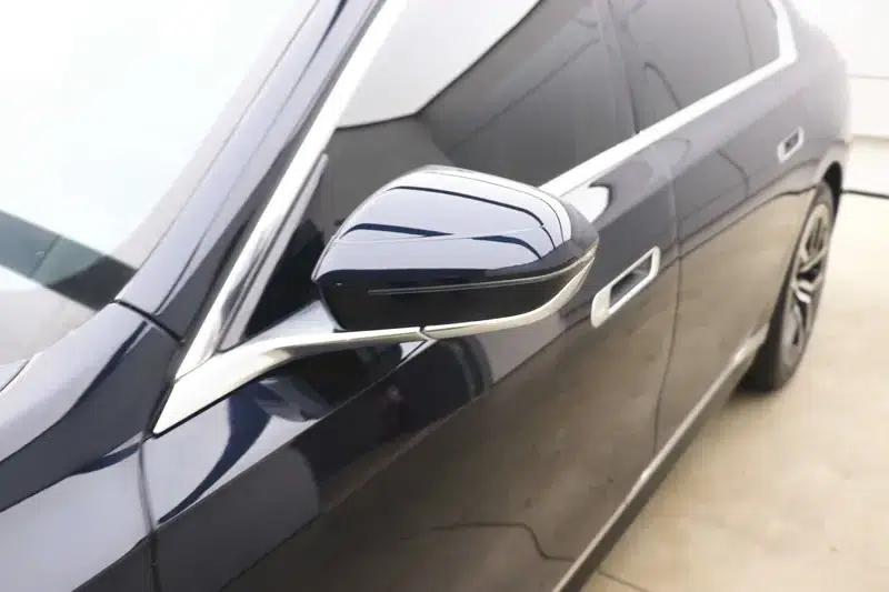 2023 BMW 7 Series 735Li M Sport Package — миниатюра 15