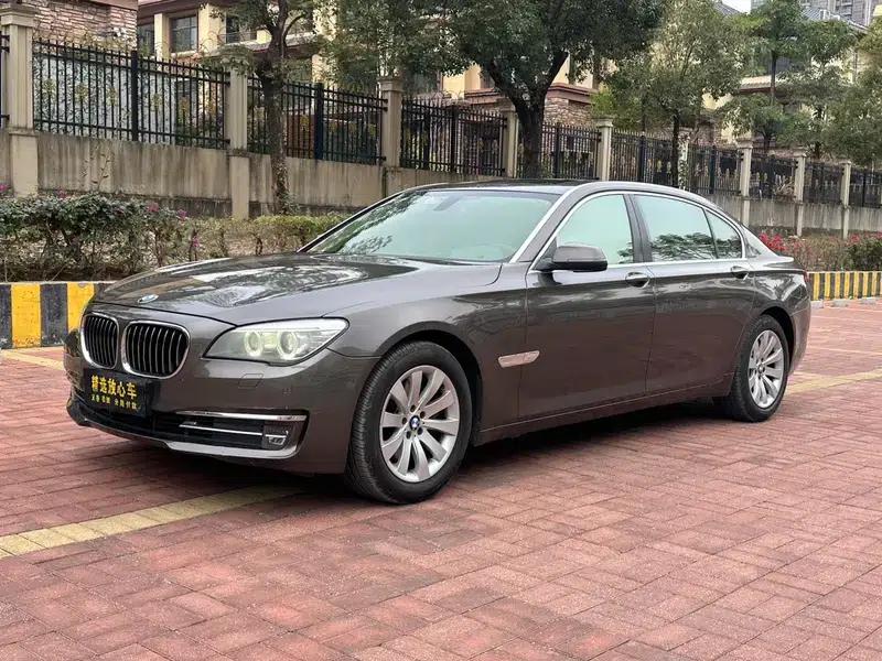 2013 BMW 7 Series 740Li Leading Edition — миниатюра 1