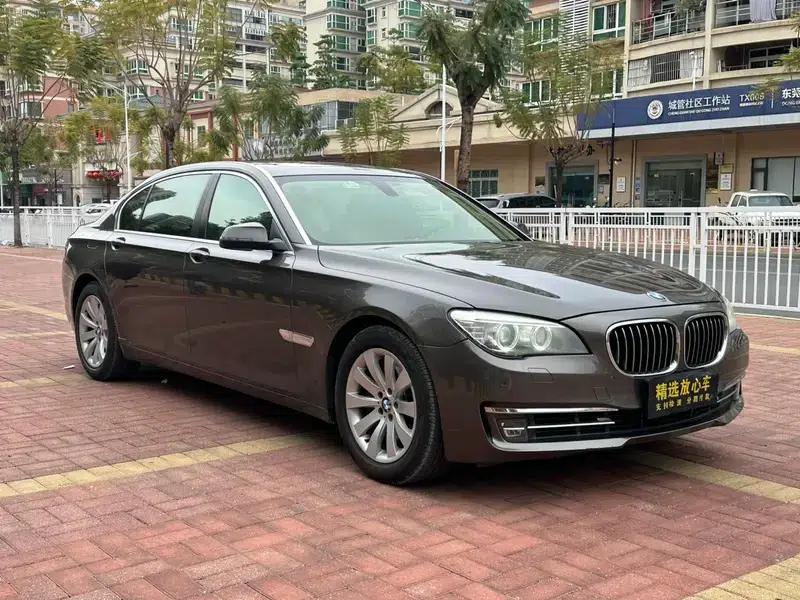 2013 BMW 7 Series 740Li Leading Edition — миниатюра 3
