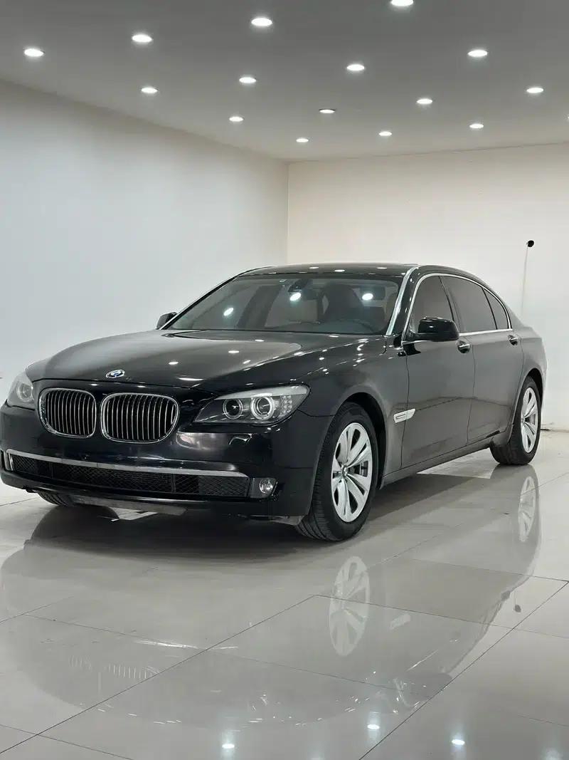 2011 BMW 7 Series 730Li Elegant Edition — миниатюра 1