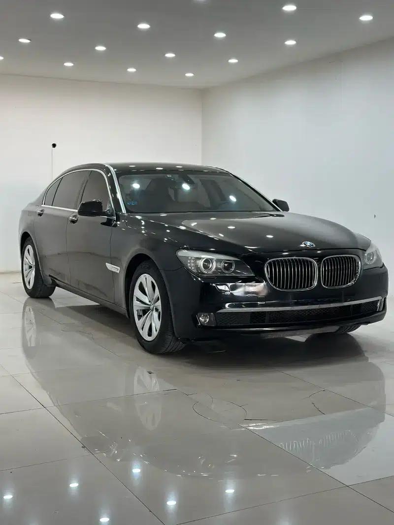 2011 BMW 7 Series 730Li Elegant Edition — миниатюра 3