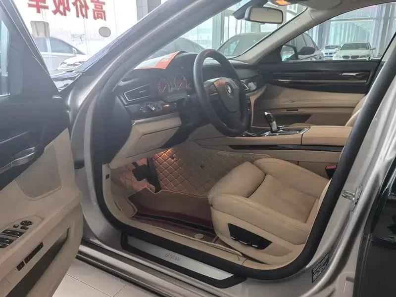 2011 BMW 7 Series 730Li Elegant Edition — миниатюра 14