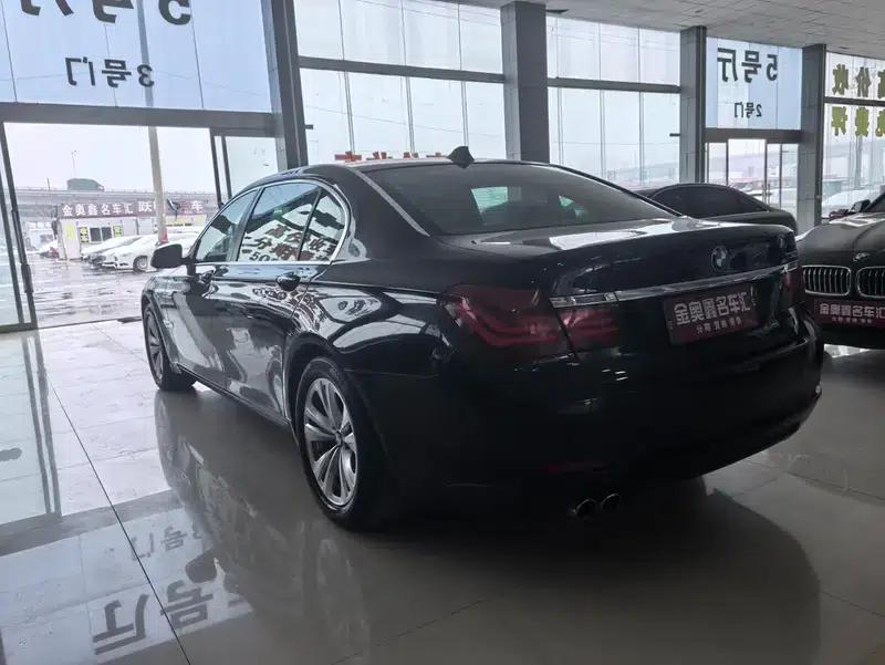 2011 BMW 7 Series 730Li Elegant Edition — миниатюра 4