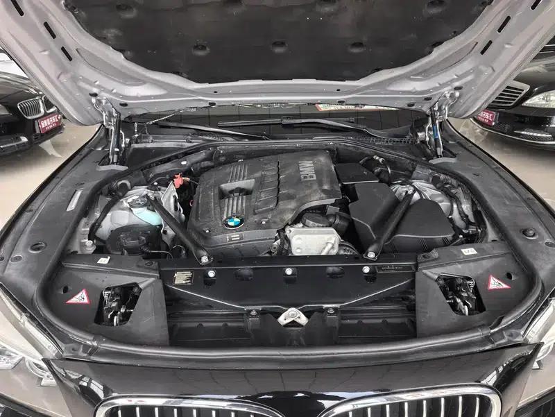 2011 BMW 7 Series 730Li Elegant Edition — миниатюра 7