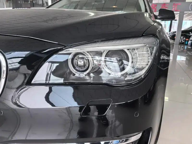 2011 BMW 7 Series 730Li Elegant Edition — миниатюра 8