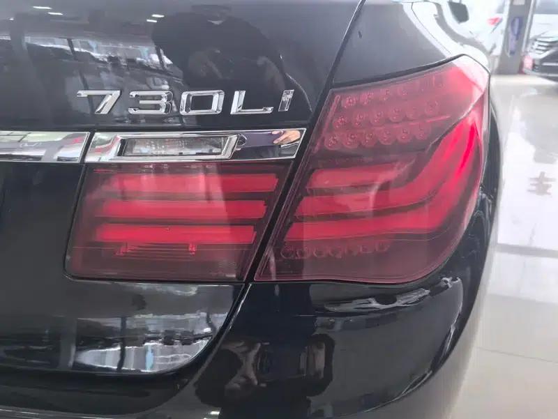 2011 BMW 7 Series 730Li Elegant Edition — миниатюра 9