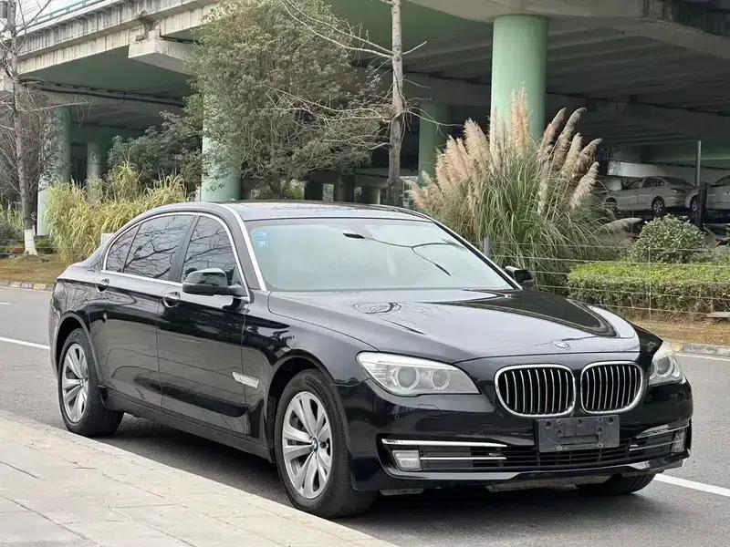 BMW 7 Series 2013 730Li Leading Edition — миниатюра 3