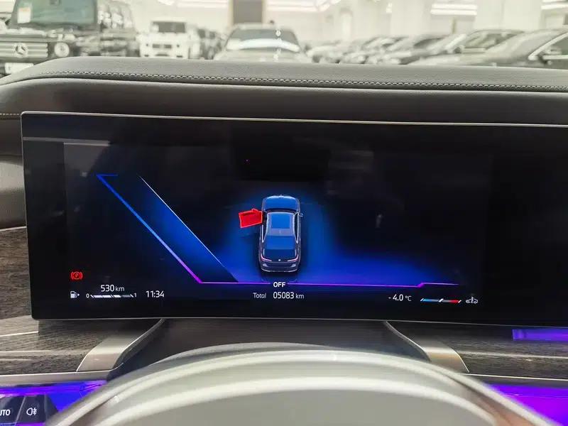2023 BMW 7 Series 740Li Luxury M Sport Package — миниатюра 14