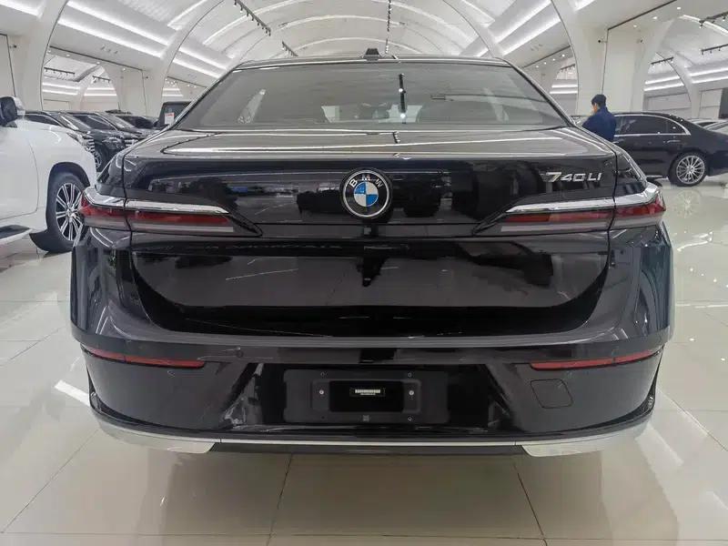 2023 BMW 7 Series 740Li Luxury M Sport Package — миниатюра 5