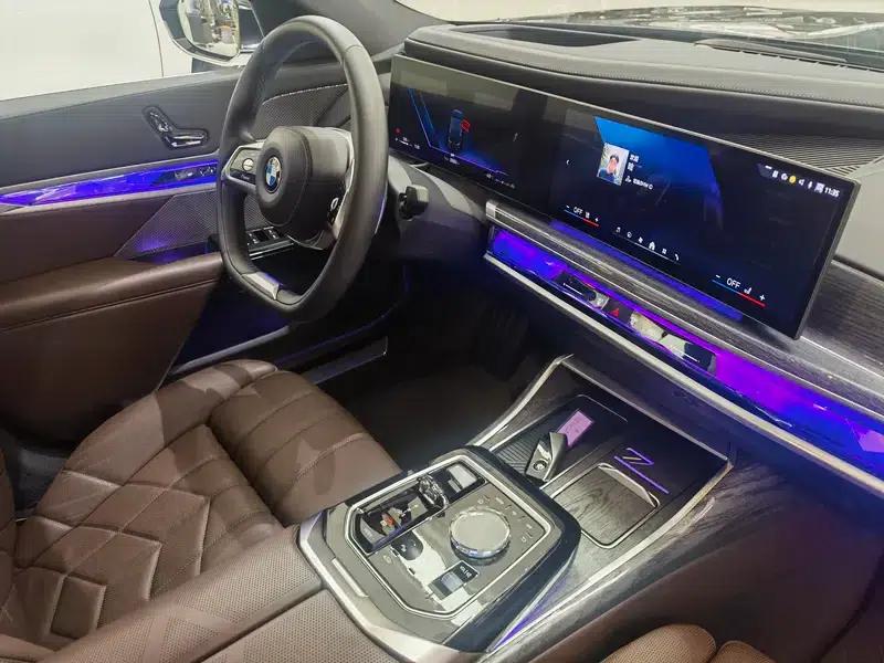 2023 BMW 7 Series 740Li Luxury M Sport Package — миниатюра 7