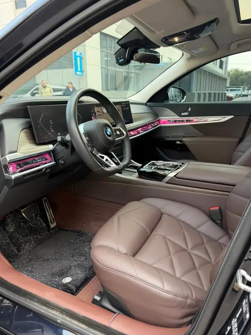 2023 BMW 7 Series 740Li Leading Edition M Sport Package — миниатюра 7