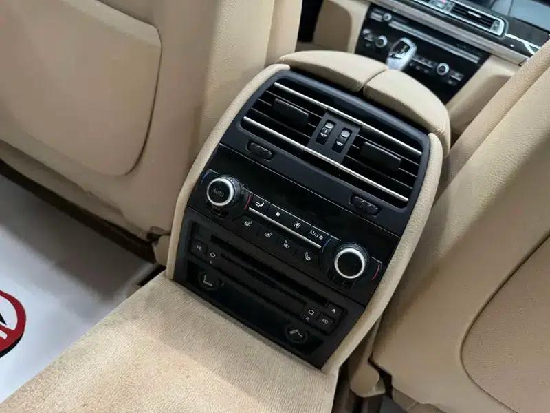 2011 BMW 7 Series 730Li Elegant Edition — миниатюра 11
