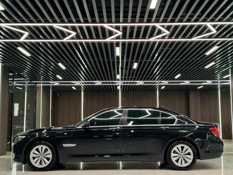 2011 BMW 7 Series 730Li Elegant Edition — миниатюра 4