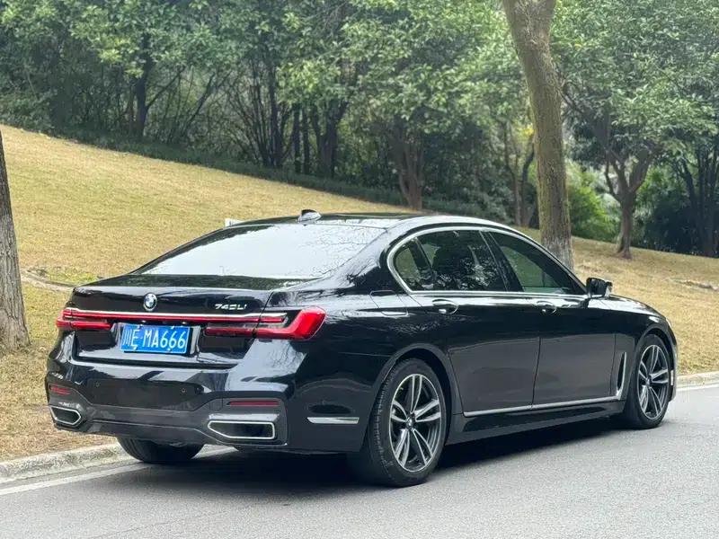 2021 BMW 7 Series 730Li M Sport Package — миниатюра 6