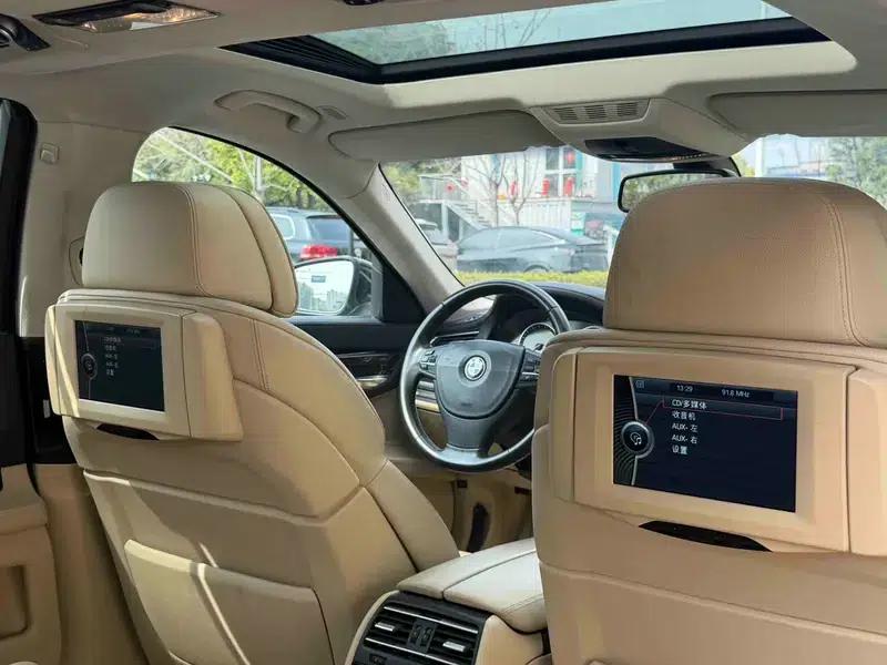 BMW 7 Series 2009 740Li Luxury — миниатюра 15