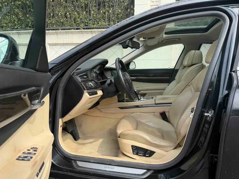 BMW 7 Series 2009 740Li Luxury — миниатюра 16