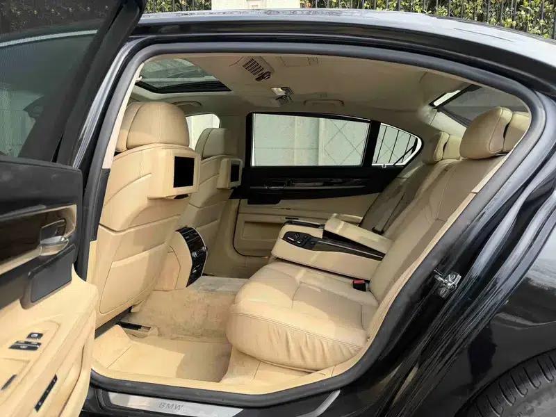 BMW 7 Series 2009 740Li Luxury — миниатюра 18