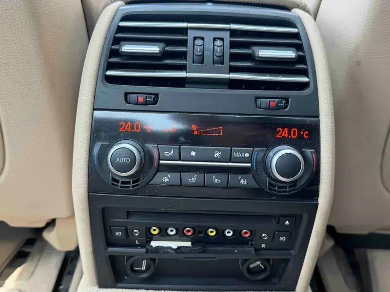 BMW 7 Series 2009 740Li Luxury — миниатюра 10
