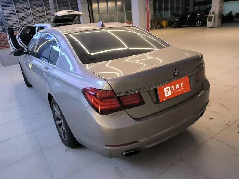 2013 BMW 7 Series 740Li Leading Edition — миниатюра 3