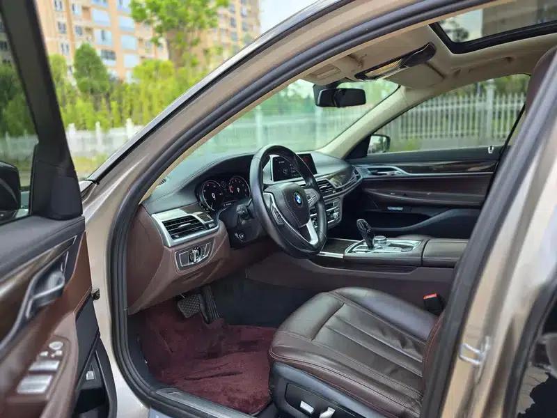 2016 BMW 7 Series 730Li Leading Edition — миниатюра 20
