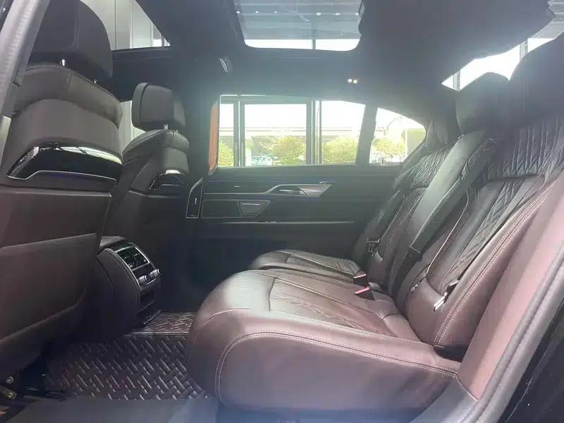 2021 BMW 7 Series 730Li Luxury Package — миниатюра 17