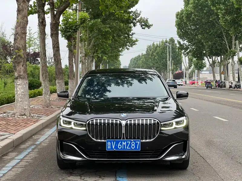 2019 BMW 7 Series 730Li Luxury Package — миниатюра 2