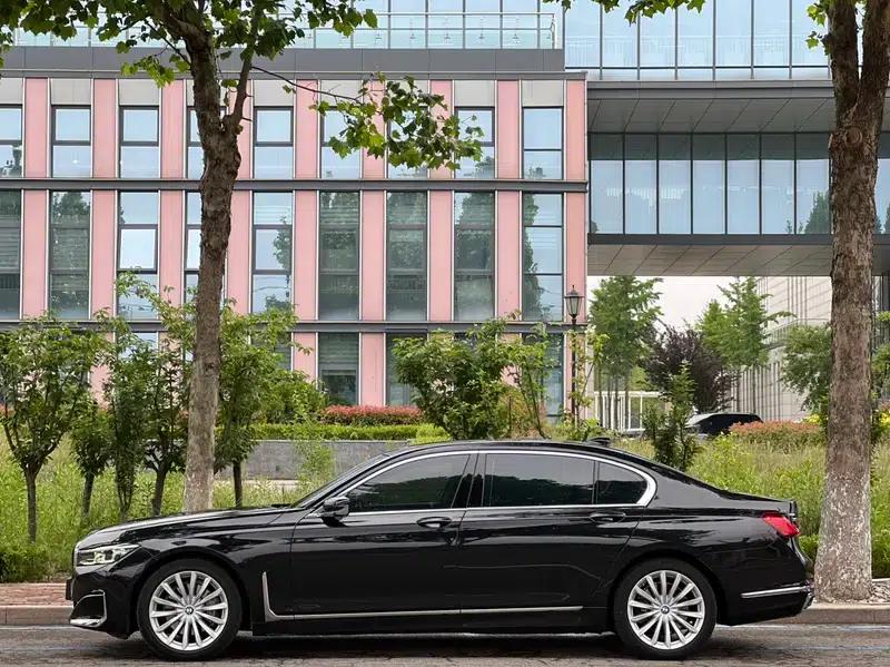 2019 BMW 7 Series 730Li Luxury Package — миниатюра 3