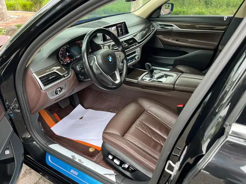 2019 BMW 7 Series 730Li Luxury Package — миниатюра 8