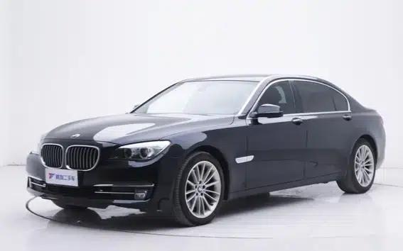 BMW 7 Series 2014 730Li Luxury Edition — миниатюра 1