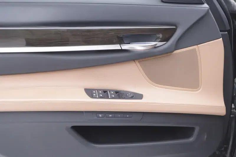 BMW 7 Series 2014 730Li Luxury Edition — миниатюра 5