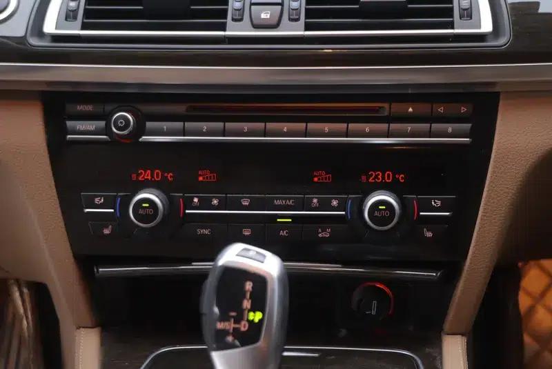 BMW 7 Series 2014 730Li Luxury Edition — миниатюра 6