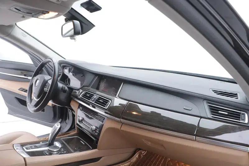BMW 7 Series 2014 730Li Luxury Edition — миниатюра 10