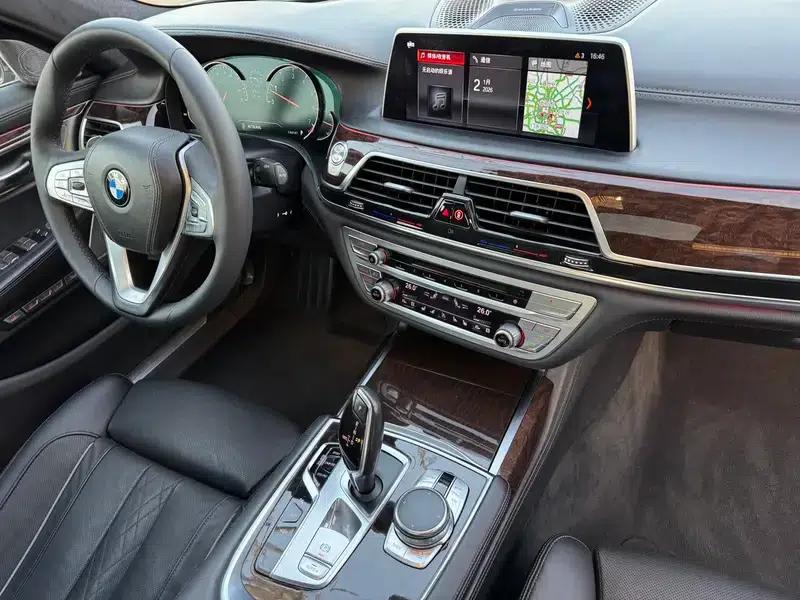 2016 BMW 7 Series 750Li xDrive 4-seater — миниатюра 11