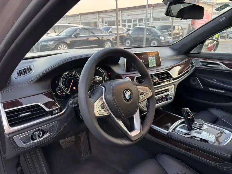 2016 BMW 7 Series 750Li xDrive 4-seater — миниатюра 13