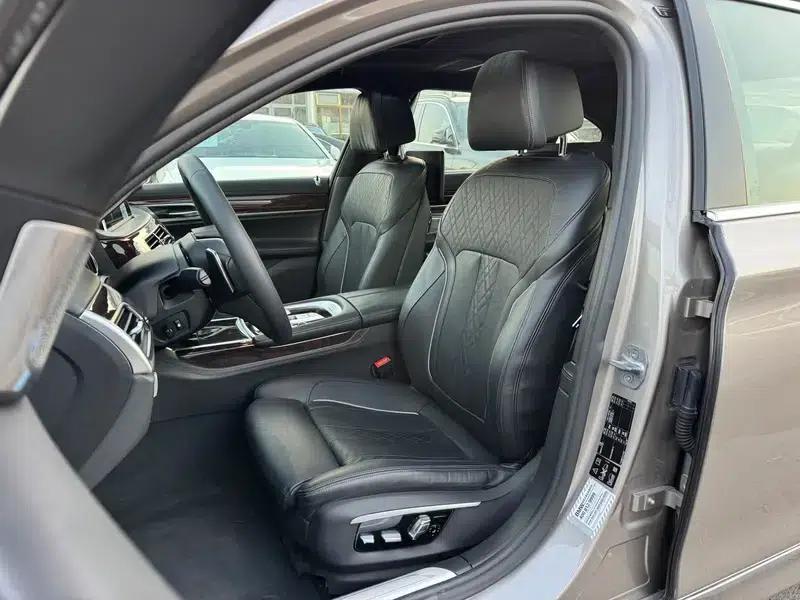 2016 BMW 7 Series 750Li xDrive 4-seater — миниатюра 15