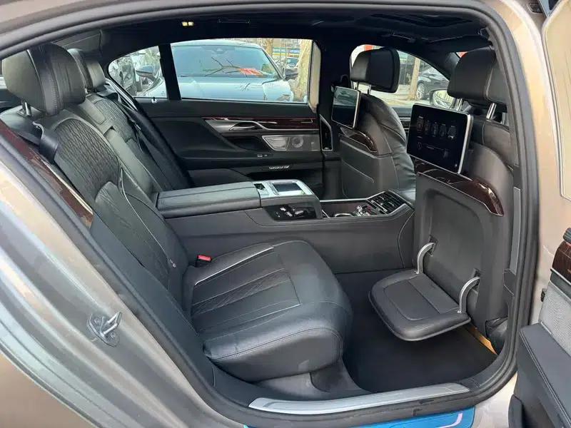 2016 BMW 7 Series 750Li xDrive 4-seater — миниатюра 19
