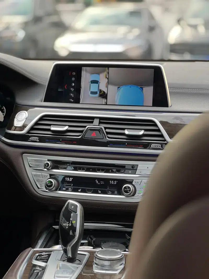2018 BMW 7 Series 730Li Leading Excellence Package — миниатюра 7
