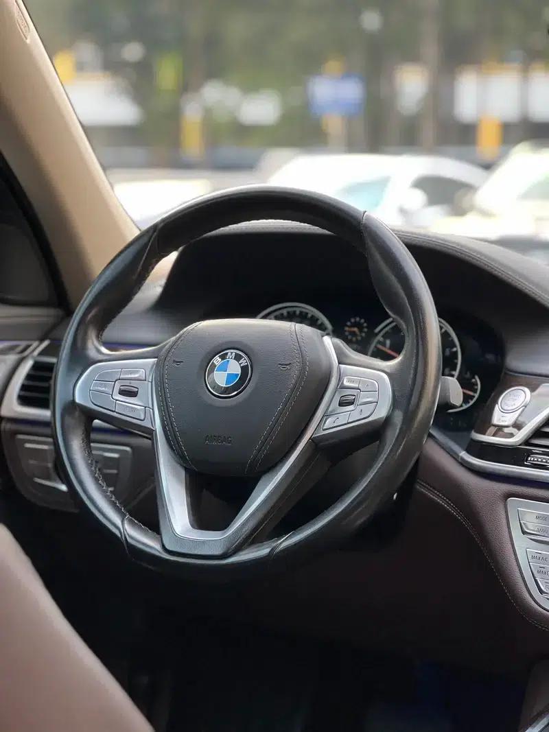 2018 BMW 7 Series 730Li Leading Excellence Package — миниатюра 8