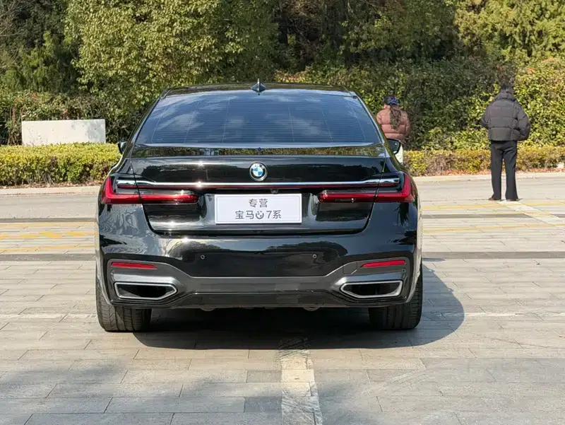 2019 BMW 7 Series 740Li Luxury M Sport Package — миниатюра 6