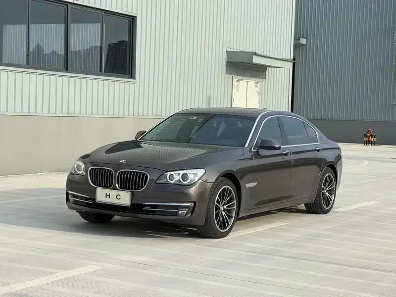 2013 BMW 7 Series 730Li Luxury — миниатюра 1