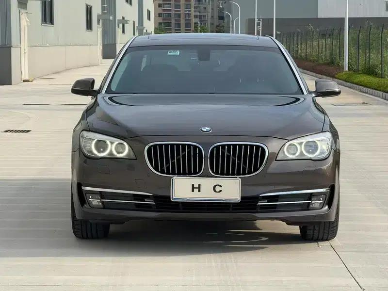 2013 BMW 7 Series 730Li Luxury — миниатюра 2