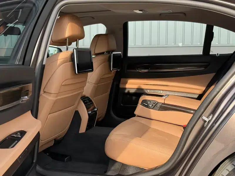 2013 BMW 7 Series 730Li Luxury — миниатюра 9